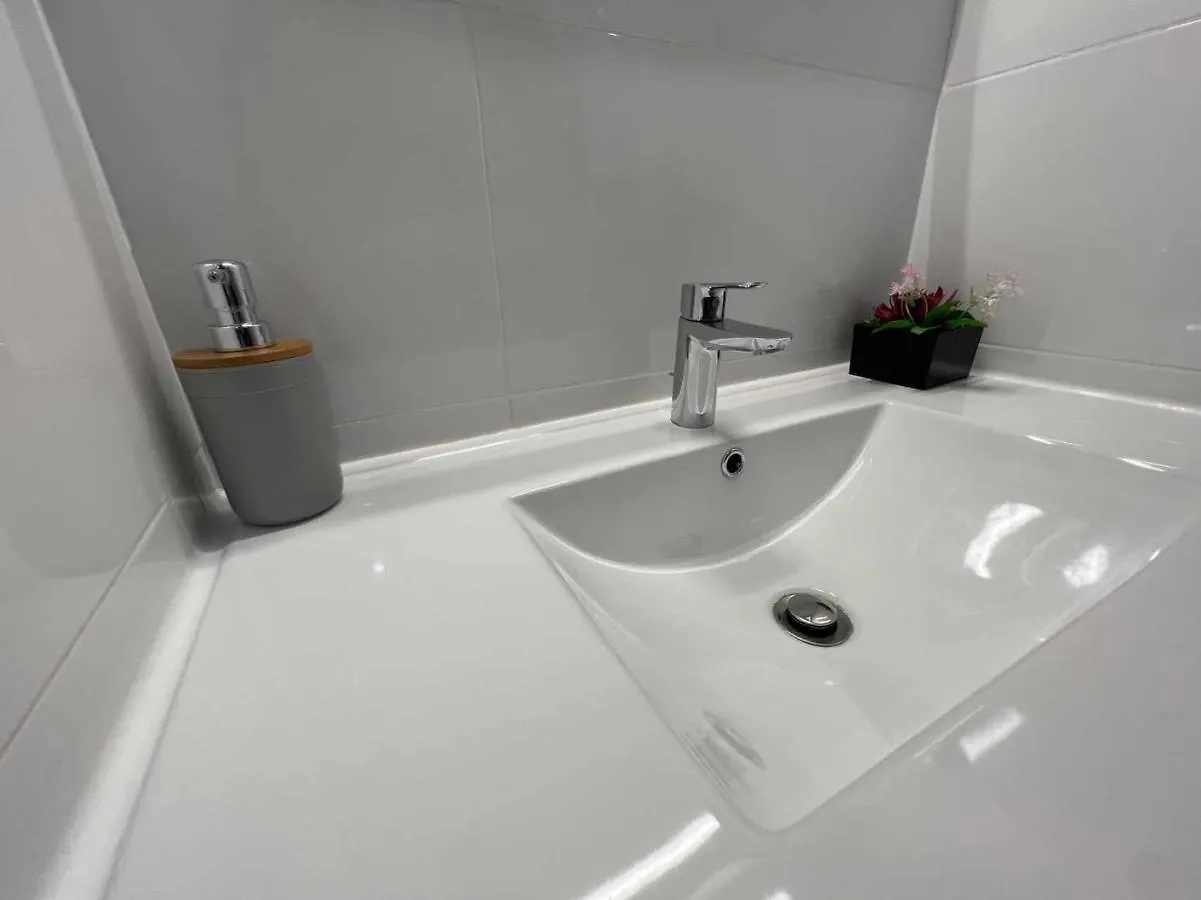 New Camp Nou Apartment/Diret Airport,Beautiful L'Hospitalet de Llobregat Apartamento