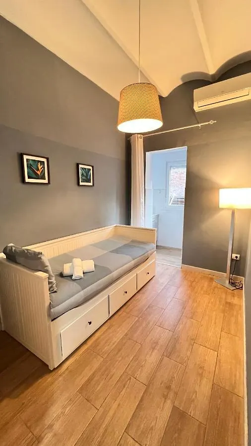 New Camp Nou Apartment/Diret Airport,Beautiful L'Hospitalet de Llobregat Apartamento